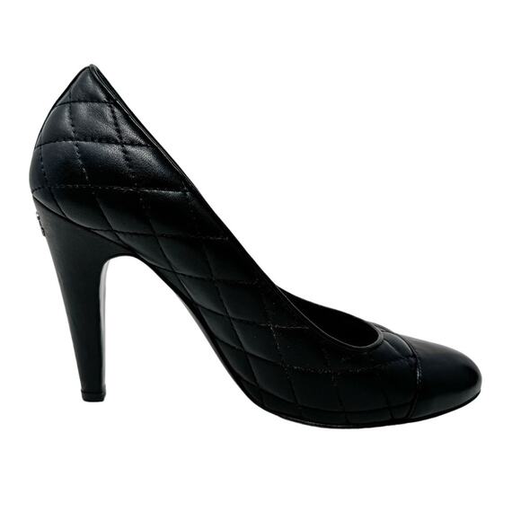 Chanel Classic Quilted Lambskin Cap Toe CC Logo High Heel Pumps Black size 39.5 - Picture 8 of 16